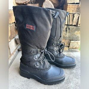 Sorel Kaufman canada black boots Vintage snowcap felt lined & waterproof Sz-6. B